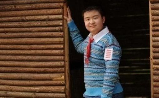 五道杠少年之歌（什么叫五道杠少年）