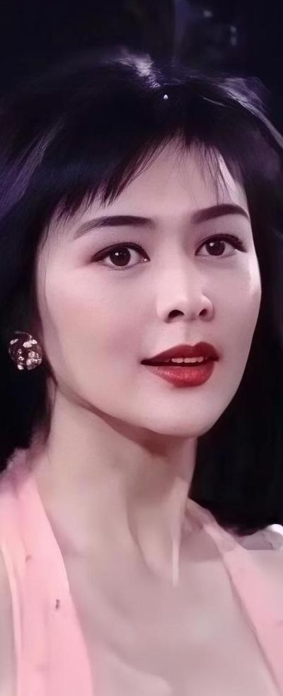年轻时的关之琳（年轻时的关之琳采访）