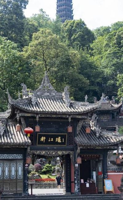 成都周边哪里好玩（成都周边哪里好玩的景区景点）