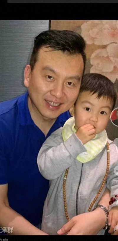 李梓萌老公照片（李梓萌老公照片真实）