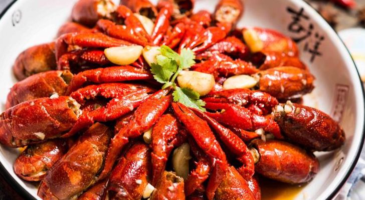 口味虾怎么去头（口味虾怎么去虾线）