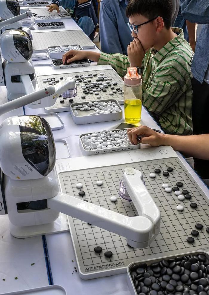 机器人围棋（机器人围棋战胜人类）